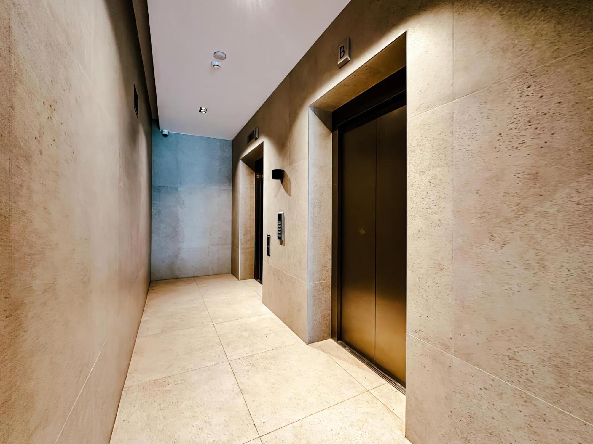 Luxury Klaipėda center apartament with bathtub Bagian luar foto